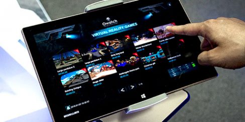 vrgamescontrollerpad VR Games and Movies