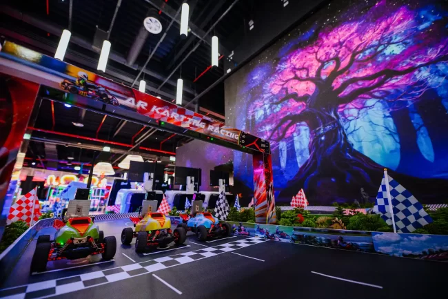 Playtopia_AR-Car-Racing-3